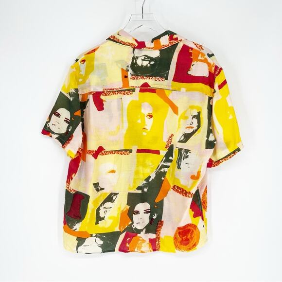 Urban Outfitters Printed Camp Button Down Top XS - Picture 2 of 5